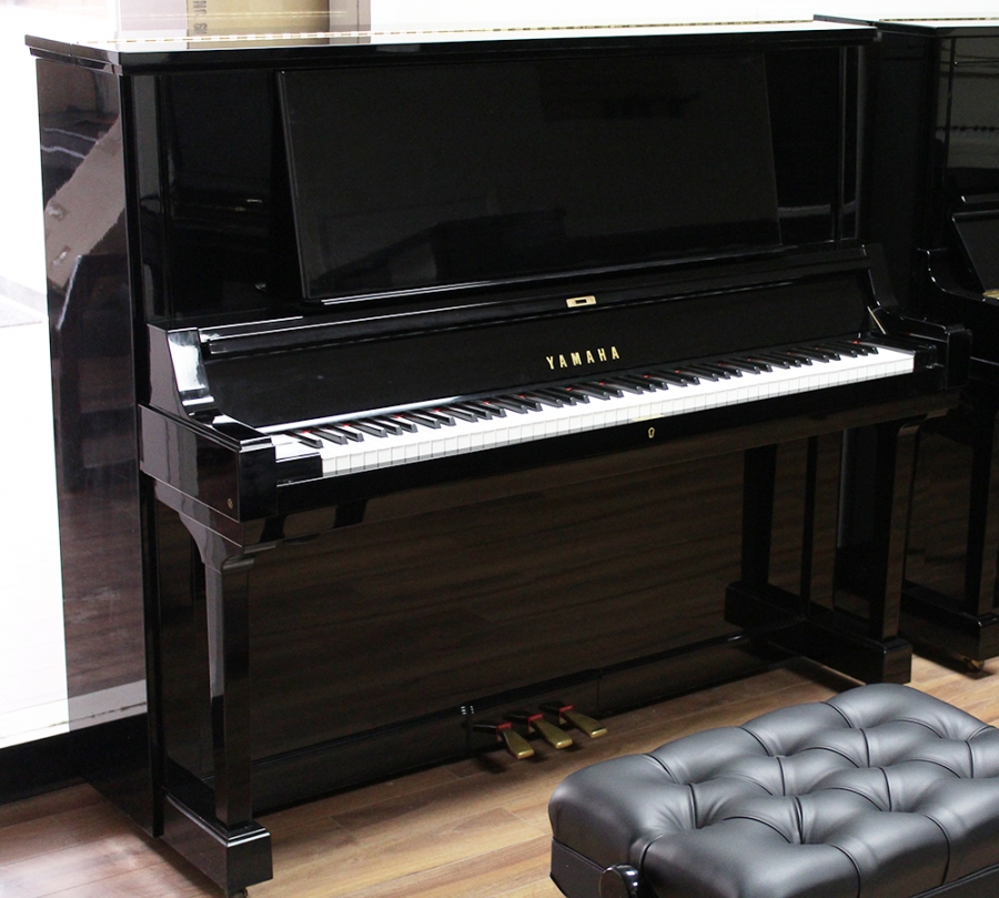 Piano Yamaha YUA cu