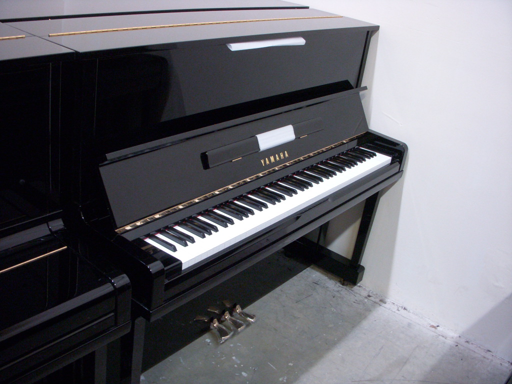 Piano U10A Yamaha