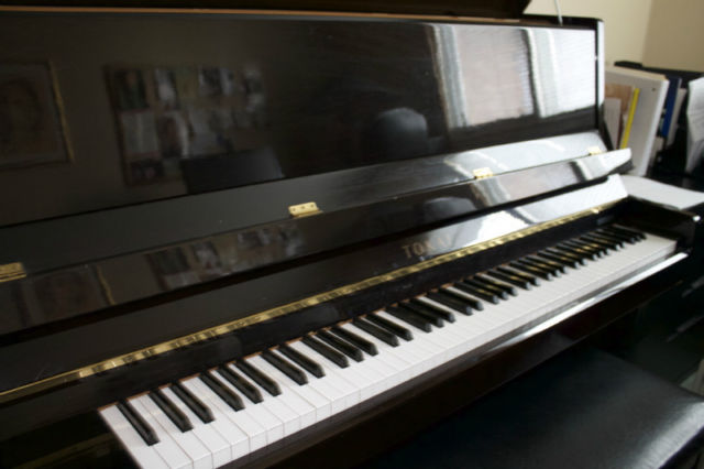 piano Tokai MU1