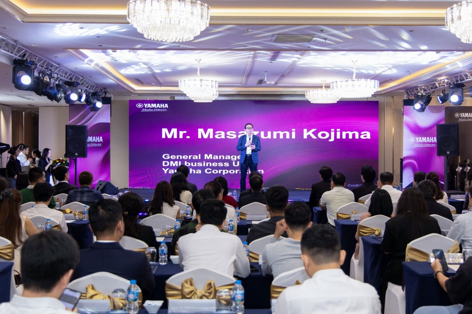 Đại diện cấp cao từ Nhật Bản đại diện phát biểu
