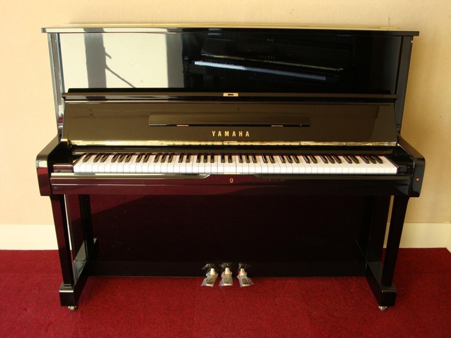 Đàn Piano cơ Yamaha U1H