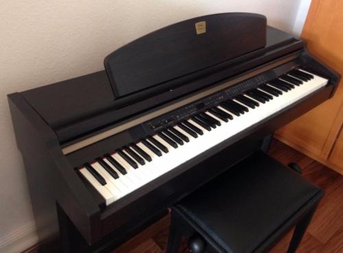 Đàn Piano điện cũ Yamaha CLP 950