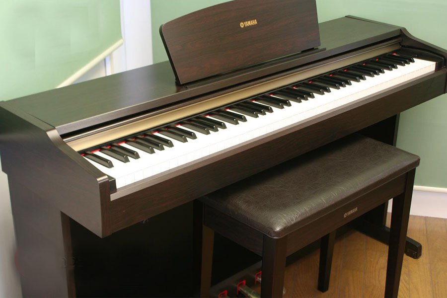 piano dien cu  Yamaha YDP 123